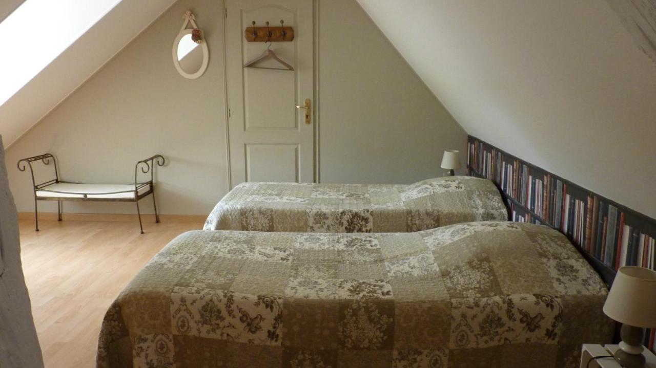 La Cyrillaure Bed and Breakfast Mosnes Eksteriør billede