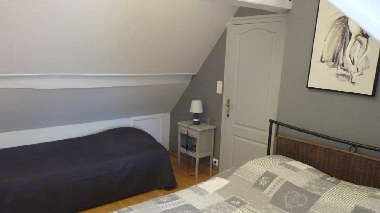 La Cyrillaure Bed and Breakfast Mosnes Eksteriør billede